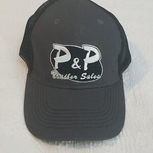 Black trucker hat